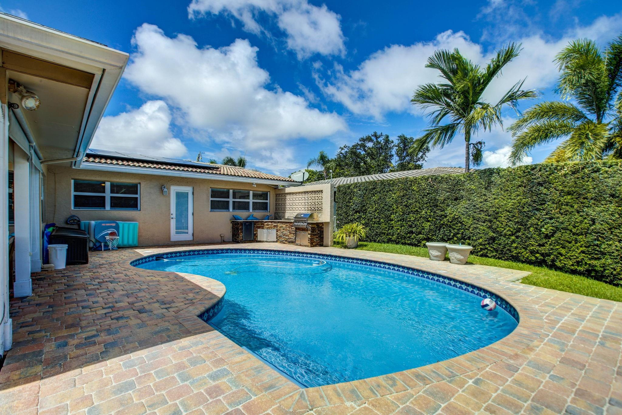 1920 Waters Edge Pompano Beach, FL 33062 - Photo 31 of 47 Photo 31