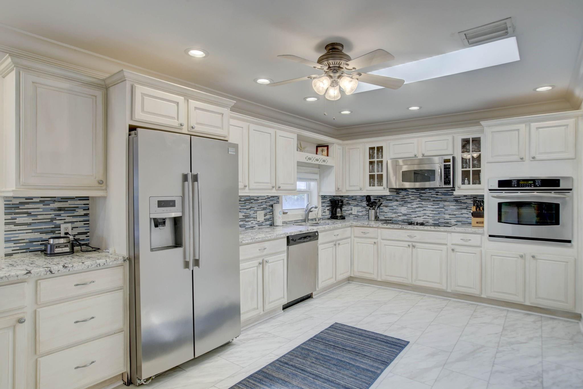 1920 Waters Edge Pompano Beach, FL 33062 - Photo 10 of 47 Photo 10
