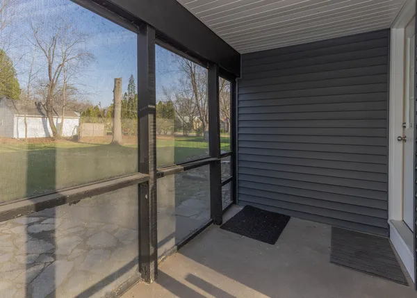 $379,900 | 1606 Coffelt Avenue, Davenport, IA 52803