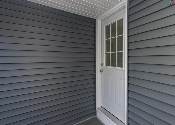 $379,900 | 1606 Coffelt Avenue, Davenport, IA 52803