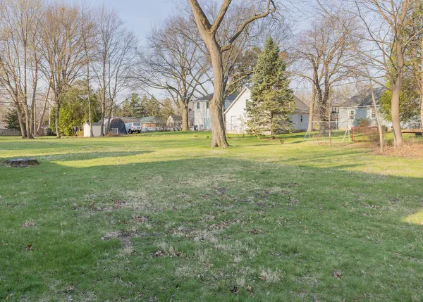 $379,900 | 1606 Coffelt Avenue, Davenport, IA 52803