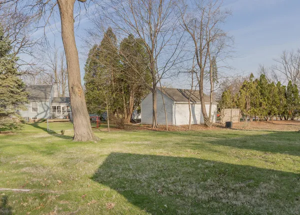$379,900 | 1606 Coffelt Avenue, Davenport, IA 52803