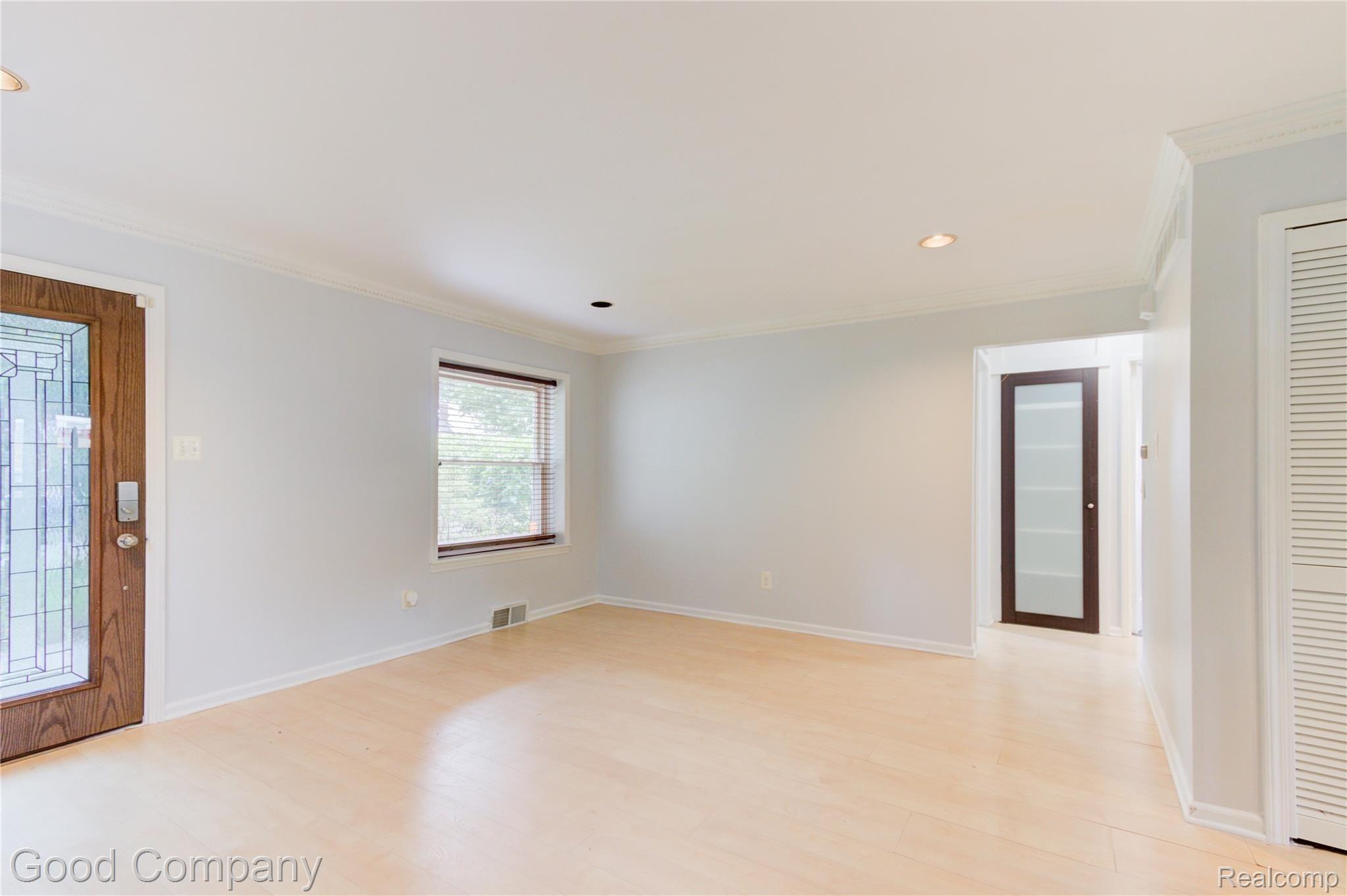 217 Stratford Road Ferndale, MI 48220 - Photo 12 of 43 217 Stratford Rd.-09