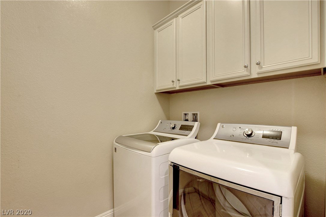 74 Einstein Ridge Way Las Vegas, NV 89183 - Photo 33 of 40 Gallery Image 33