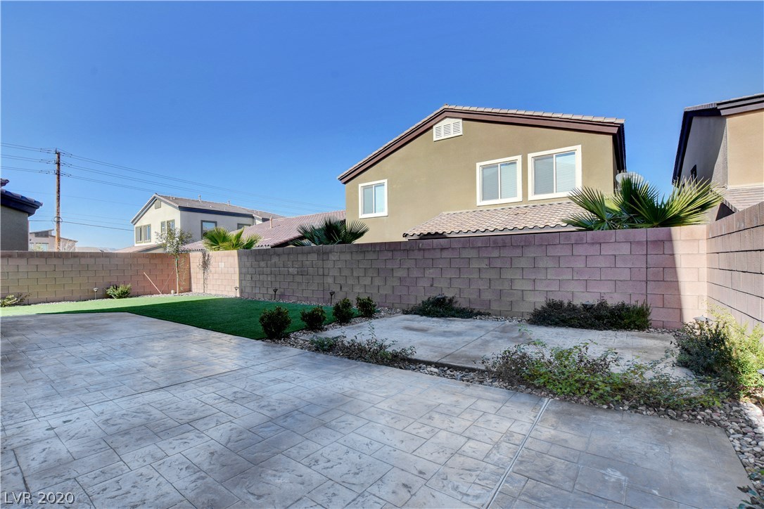 74 Einstein Ridge Way Las Vegas, NV 89183 - Photo 36 of 40 Gallery Image 36