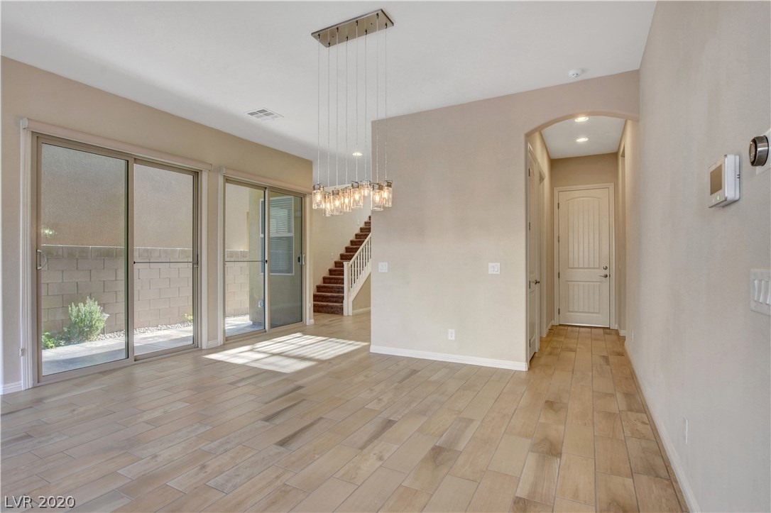 74 Einstein Ridge Way Las Vegas, NV 89183 - Photo 8 of 40 Gallery Image 8