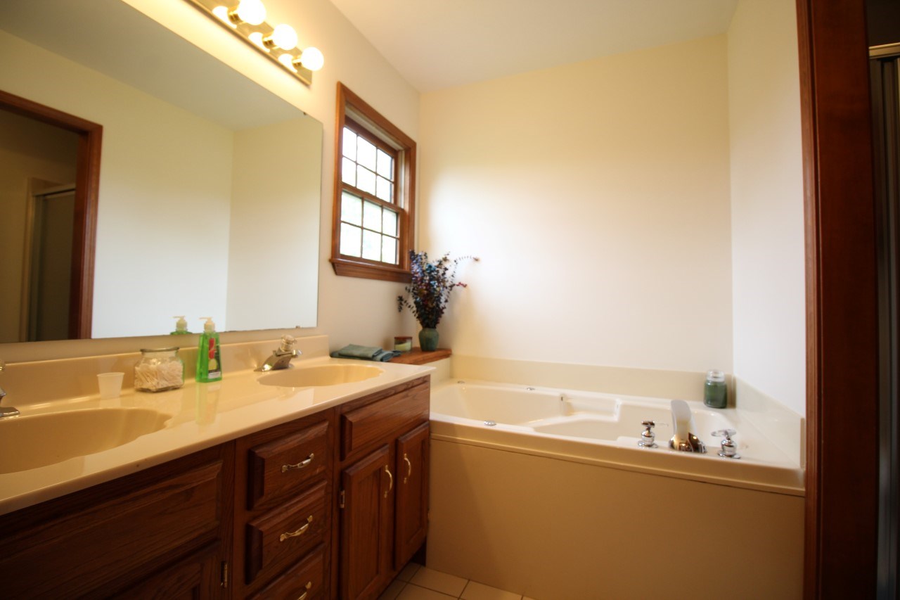 8866 Shadow Ridge Drive Newburgh, IN 47630 - Photo 17 of 22 Gallery Image 17