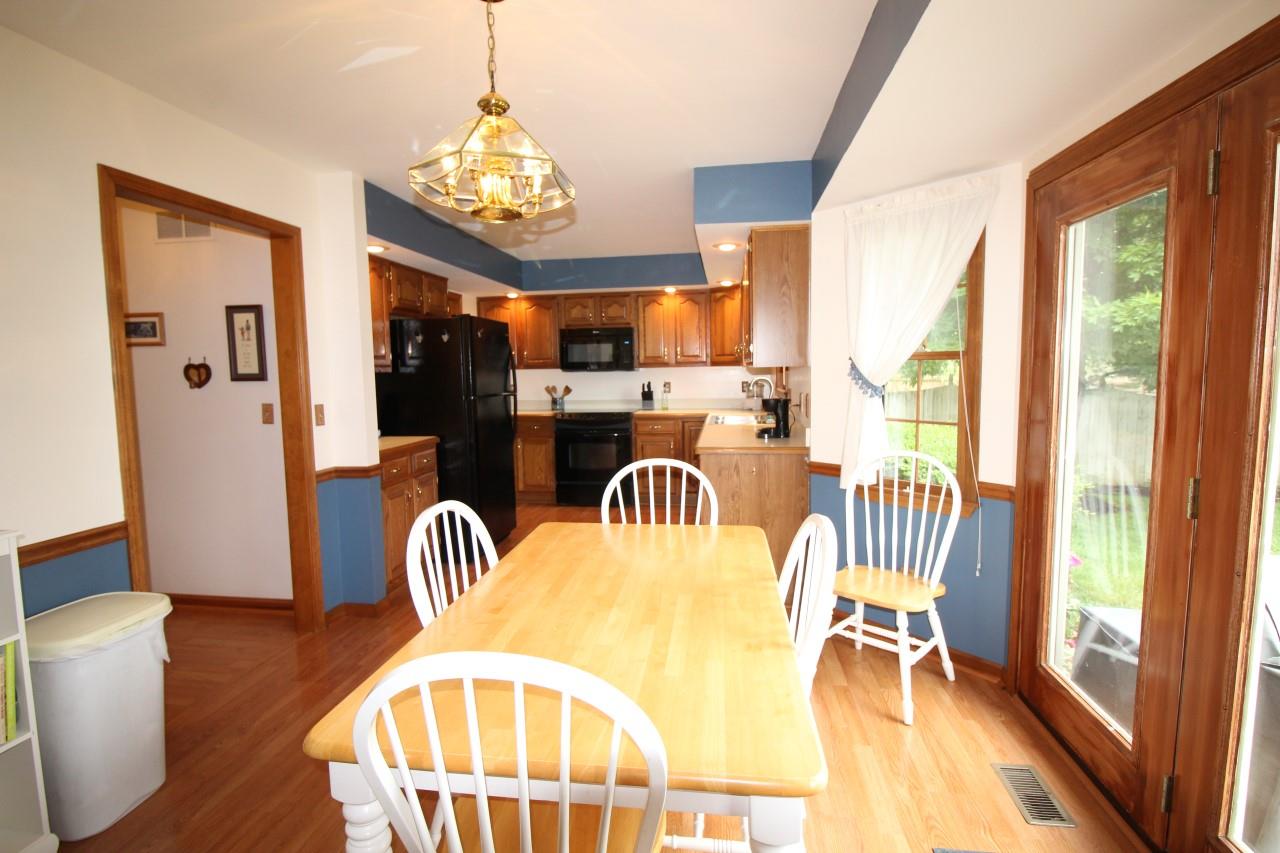 8866 Shadow Ridge Drive Newburgh, IN 47630 - Photo 9 of 22 Gallery Image 9