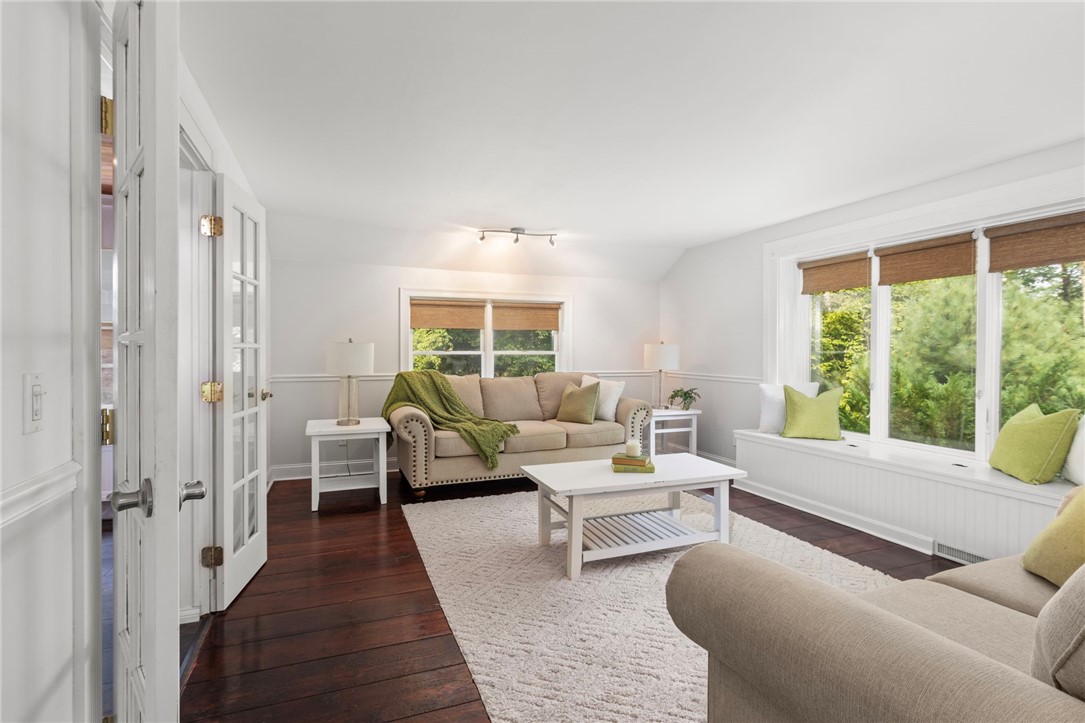 54 Pine Ledge Road Glocester, RI 02857 - Photo 19 of 44 Living room