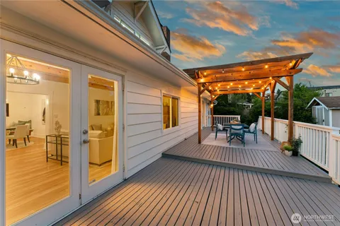 $1,299,000 | 1203 North 36th Street, Renton, WA 98056