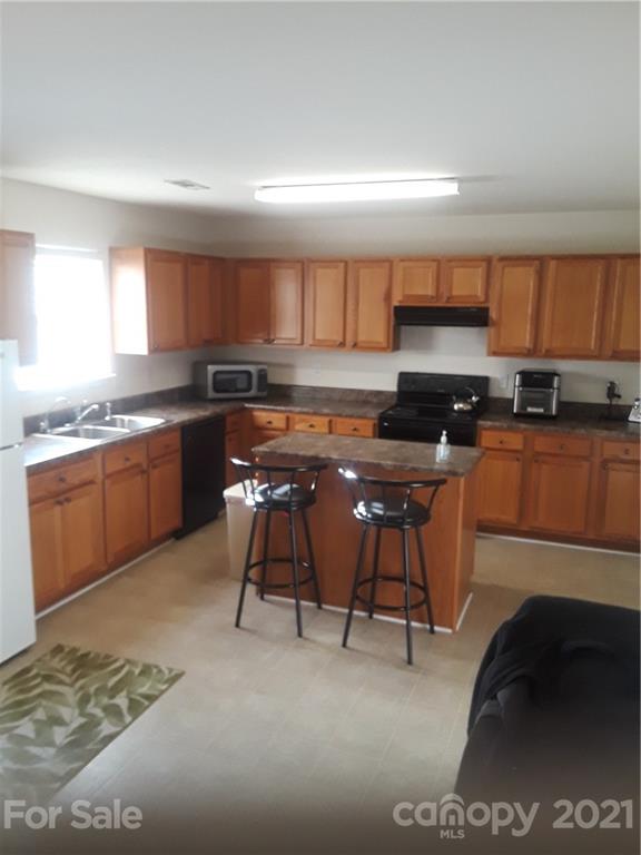 916 River Trail Road Lowell, NC 28098 - Photo 3 of 11 Gallery Image 3