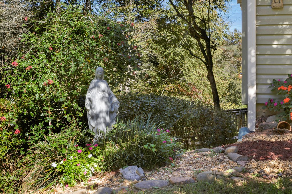 14 Rivendell Way Hayesville, NC 28904 - Photo 44 of 66