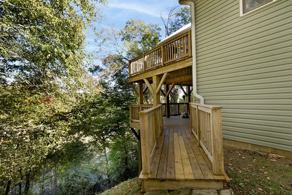 $560,000 | 14 Rivendell Way, Hayesville, NC 28904