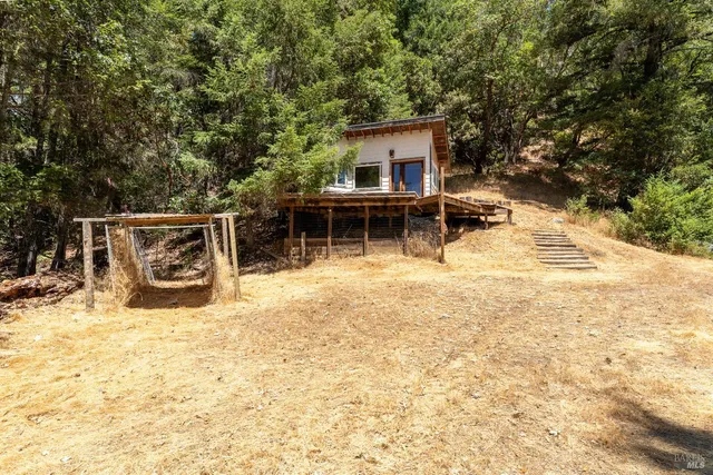 $445,000 | 6001 Red Tail Way, Ukiah, CA 95482