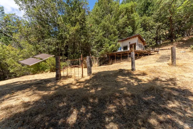 $445,000 | 6001 Red Tail Way, Ukiah, CA 95482