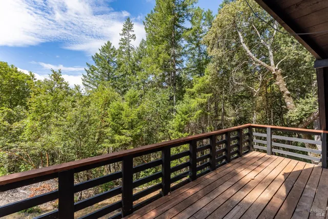 $445,000 | 6001 Red Tail Way, Ukiah, CA 95482