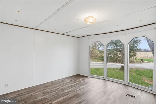 $1,195 | 1873 Clay Hill Road, Chambersburg, PA 17202