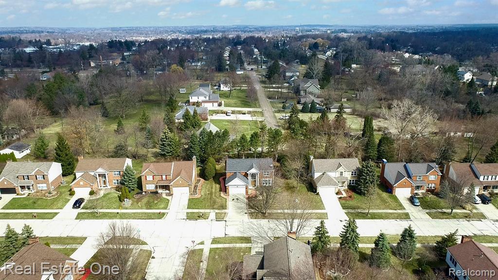 187 Saxon Court Rochester Hills, MI 48307 - Photo 42 of 47