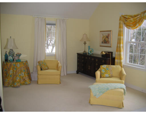 90 Pembrook Road North Andover, MA 01845 - Photo 11 of 15 Gallery Image 11