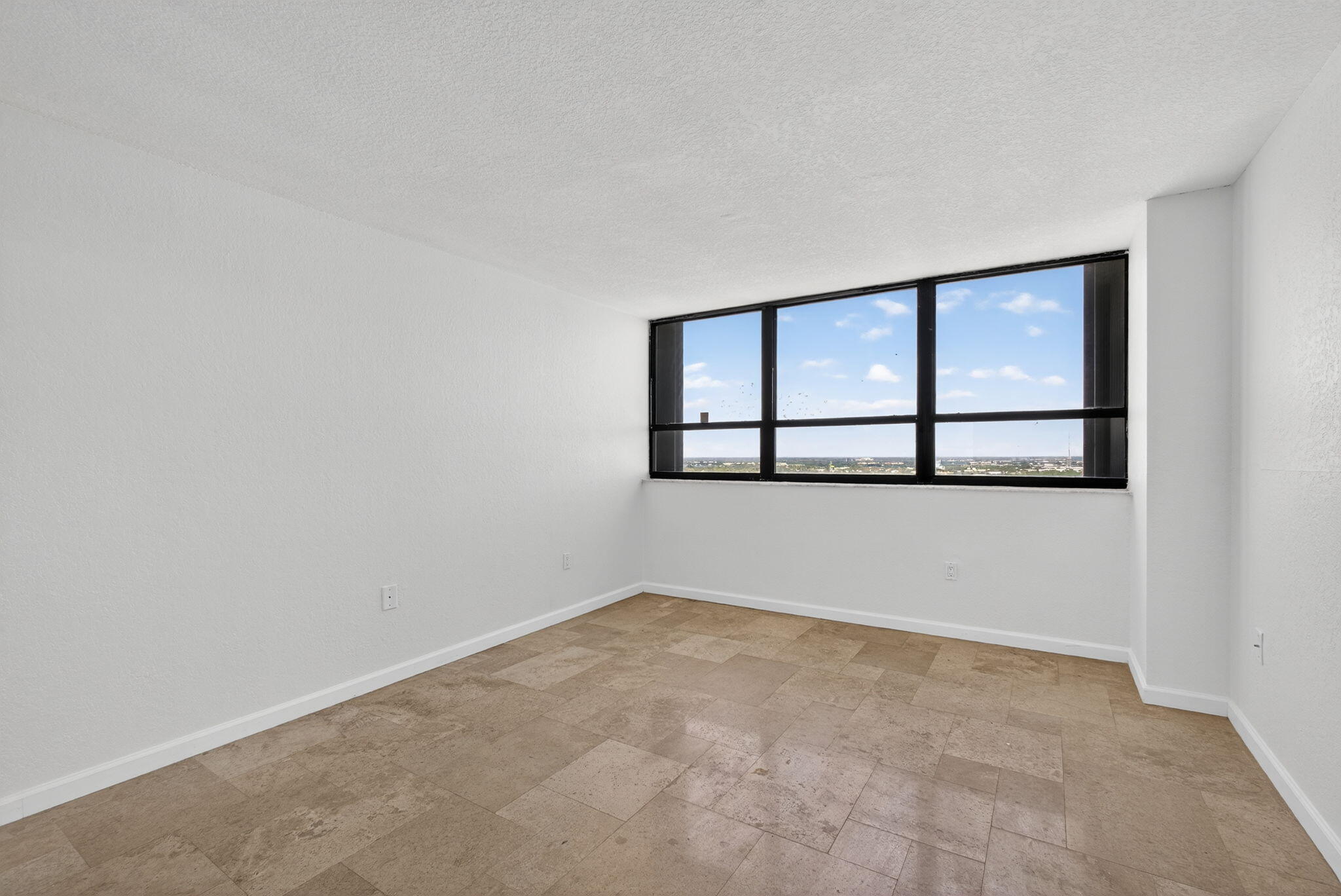 5600 North Flagler Drive, Unit 2703 West Palm Beach, FL 33407 - Photo 13 of 60 15-web-or-mls-5D1A7162