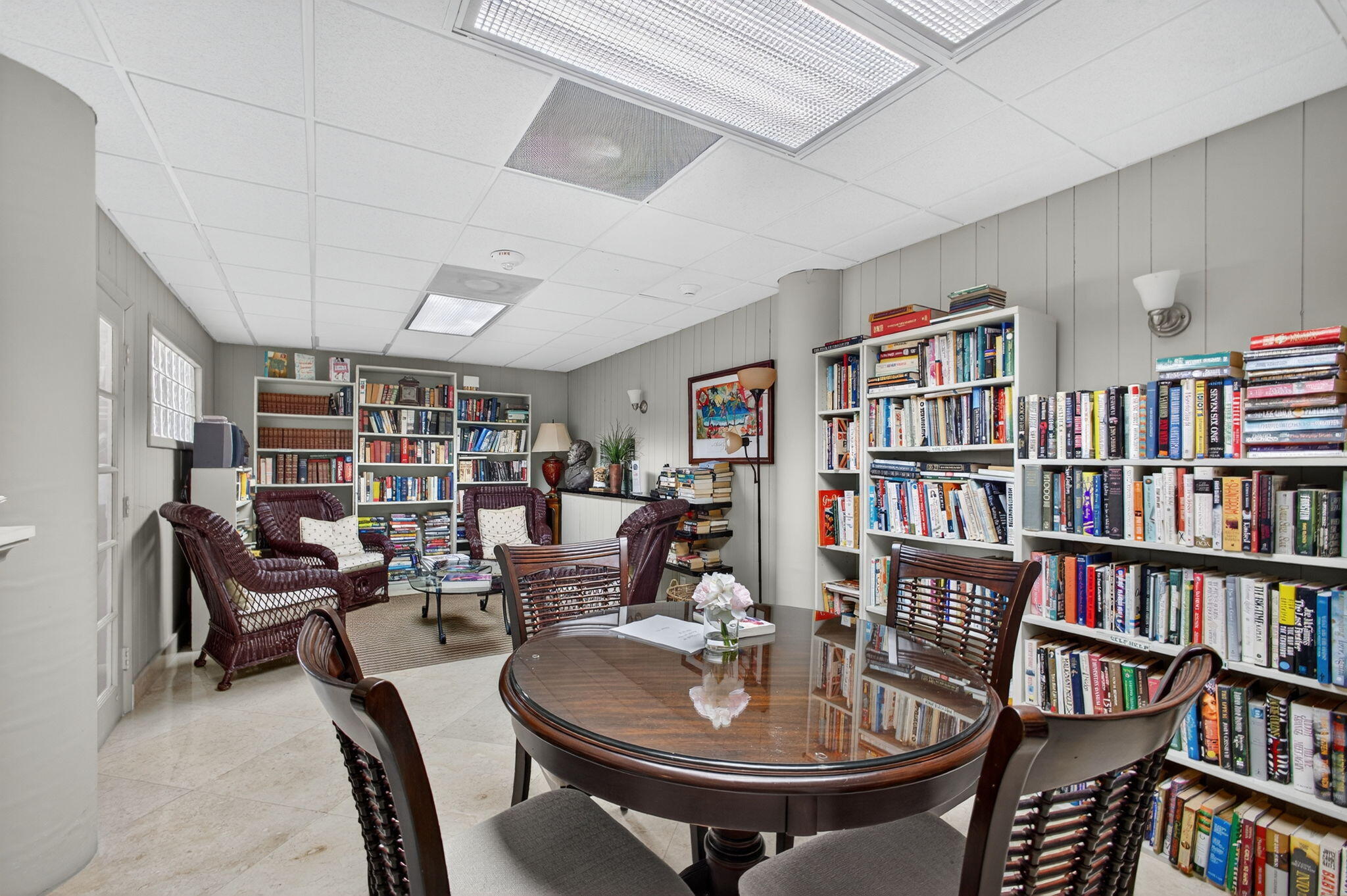 5600 North Flagler Drive, Unit 2703 West Palm Beach, FL 33407 - Photo 39 of 60 a view of a dining room with furniture