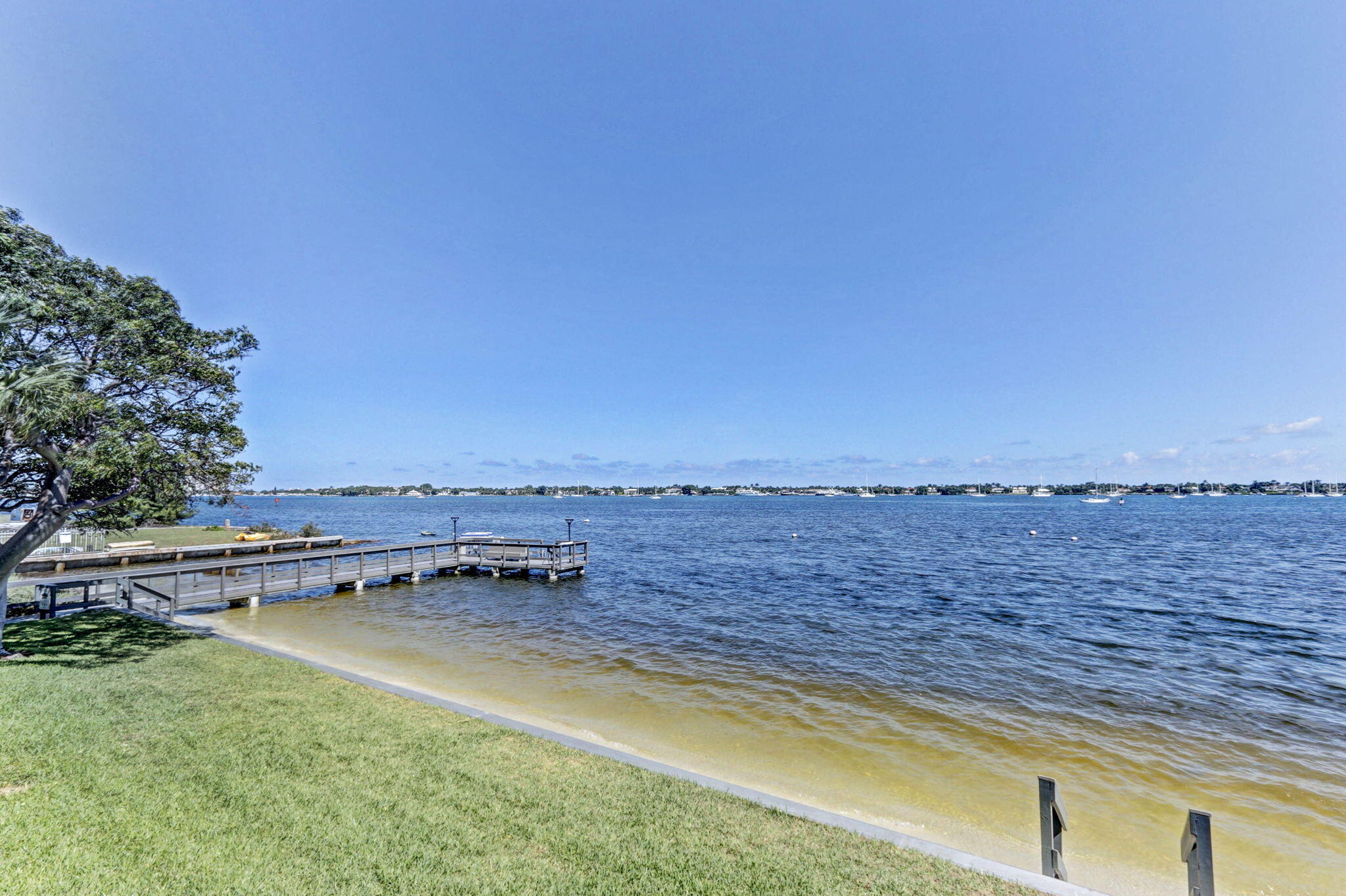 5600 North Flagler Drive, Unit 2703 West Palm Beach, FL 33407 - Photo 48 of 60 a view of a terrace view