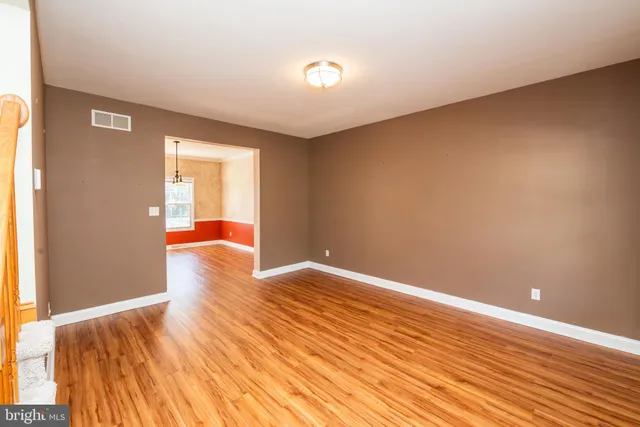 a view of livingroom with hardwood