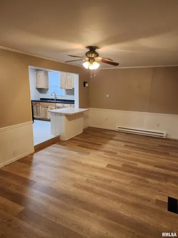 $38,900 | 611 West Cherry Street, Carbondale, IL 62901