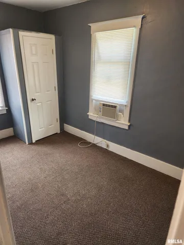 $38,900 | 611 West Cherry Street, Carbondale, IL 62901