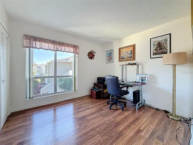 $179,900 | 510 Windrush Bay Drive, Tarpon Springs, FL 34689