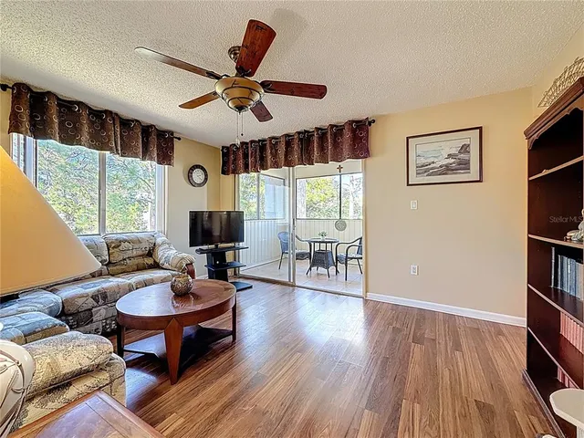 $179,900 | 510 Windrush Bay Drive, Tarpon Springs, FL 34689