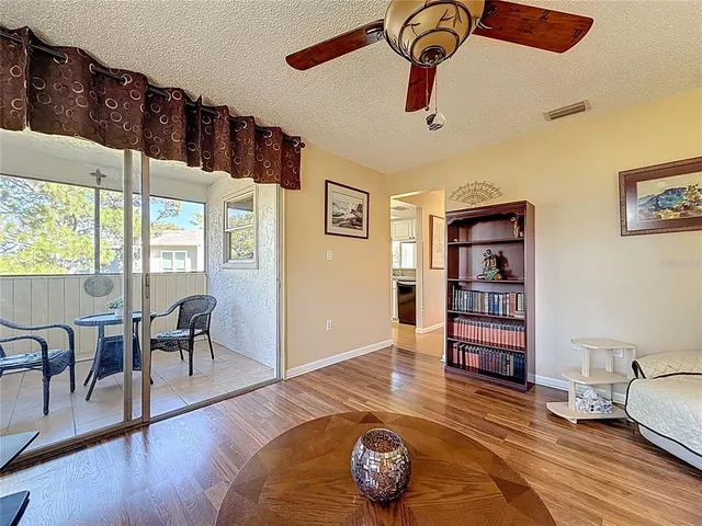 $179,900 | 510 Windrush Bay Drive, Tarpon Springs, FL 34689