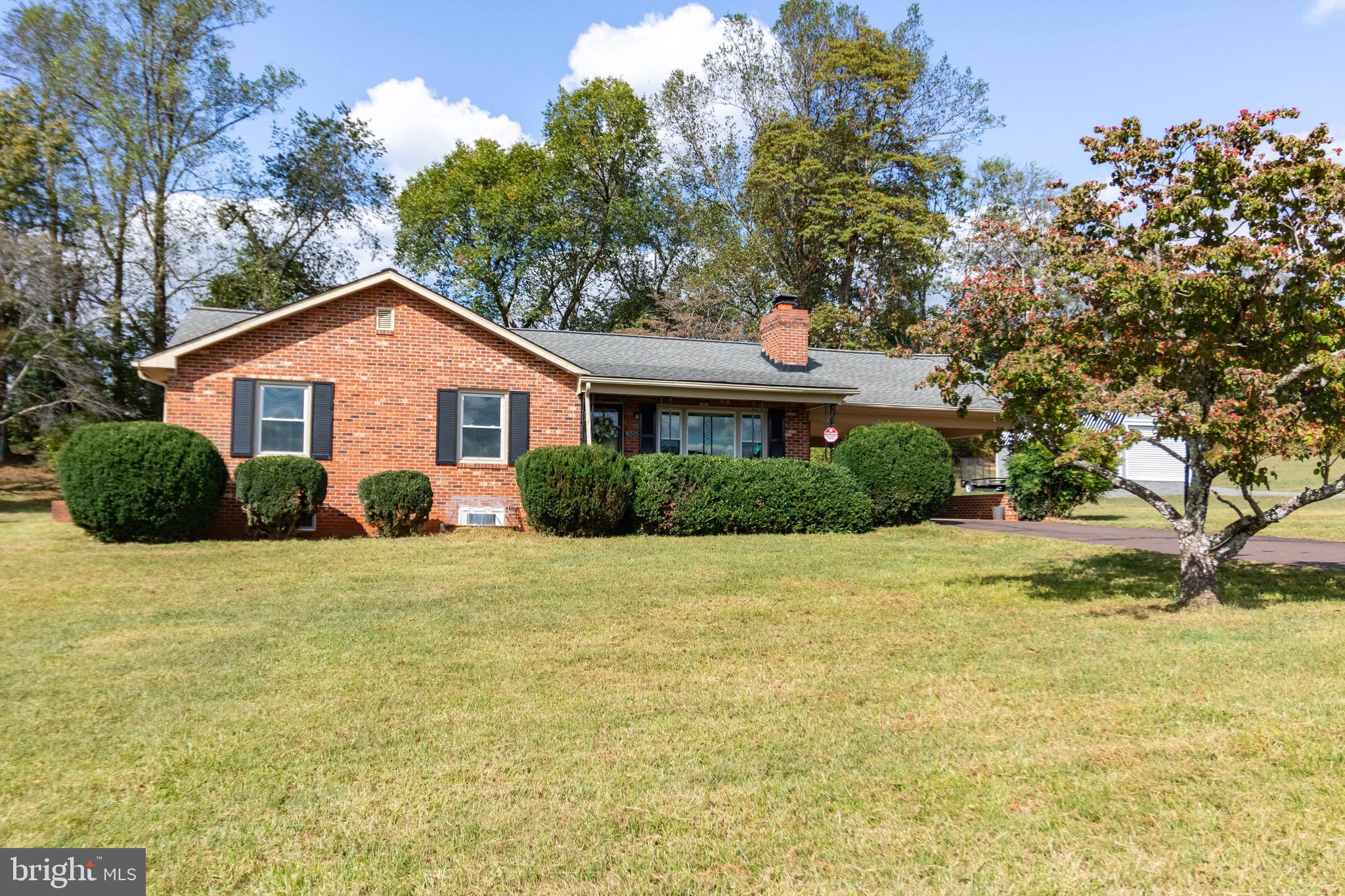 16505 Ridgeway Road Orange, VA 22960 - Photo 28 of 28 a front view of a house with a garden