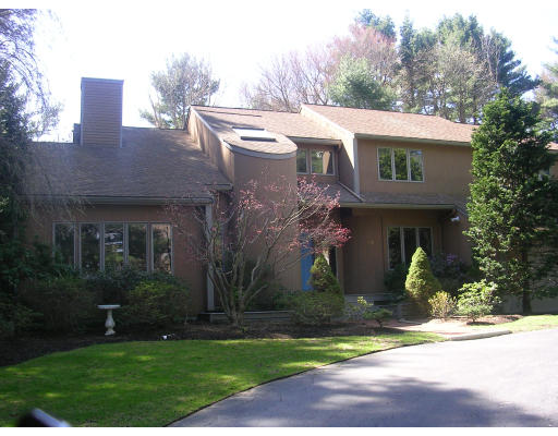 522 First Parish Road Scituate, MA 02066 - Photo 1 of 1 Gallery Image 1