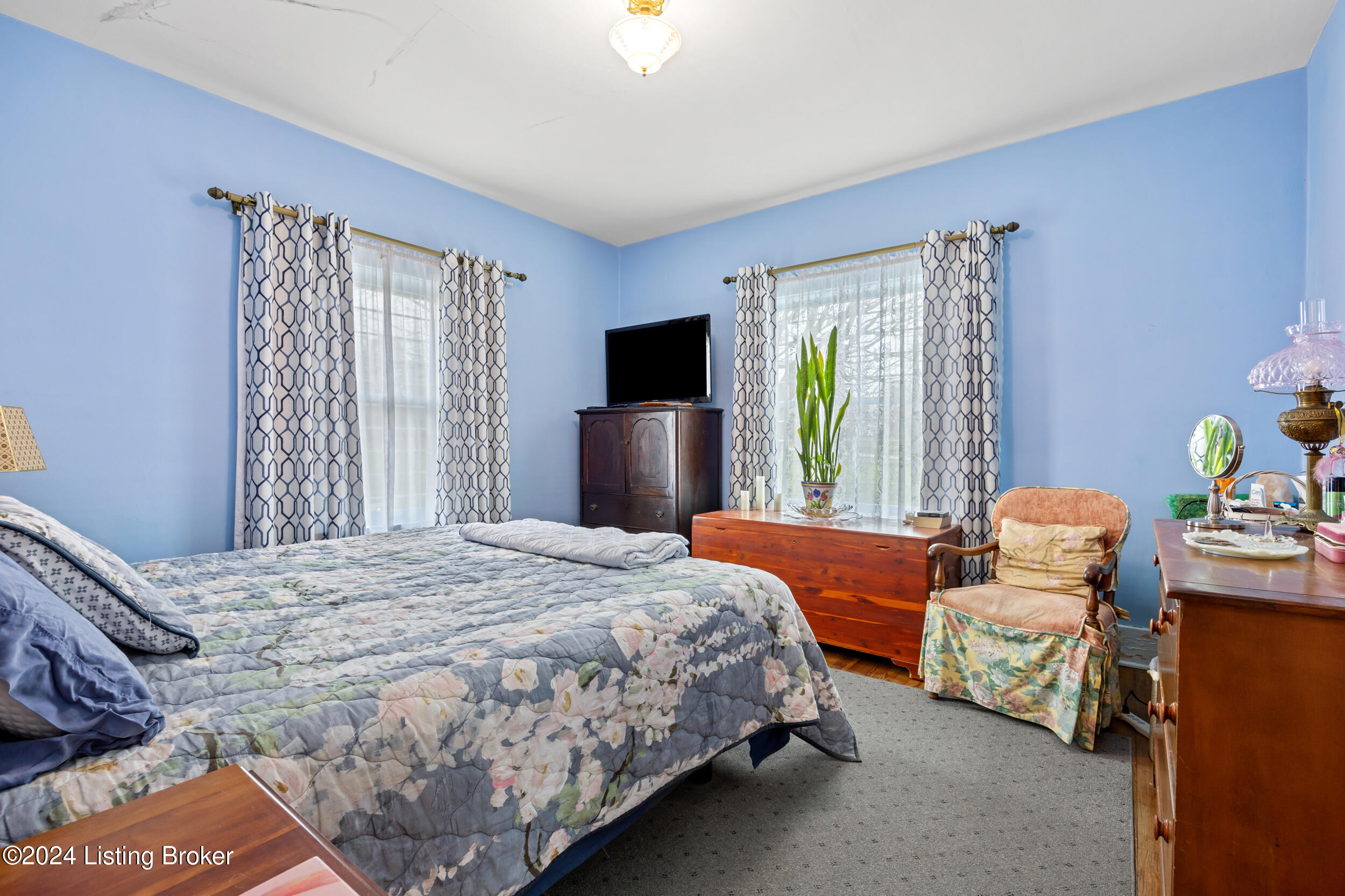 1756 Veechdale Road Simpsonville, KY 40067 - Photo 17 of 42 Primary Bedroom