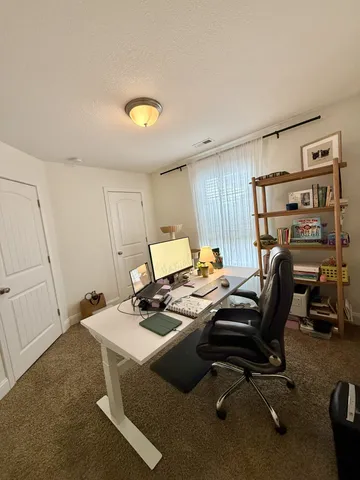 $1,600 | 607 Hollow Crest, Clarksville, TN 37042