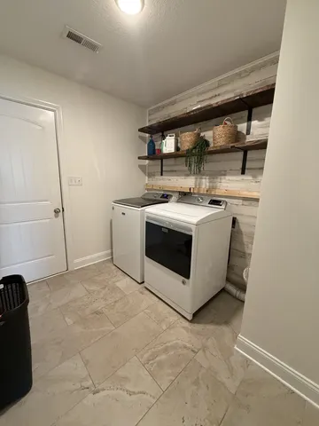 $1,600 | 607 Hollow Crest, Clarksville, TN 37042