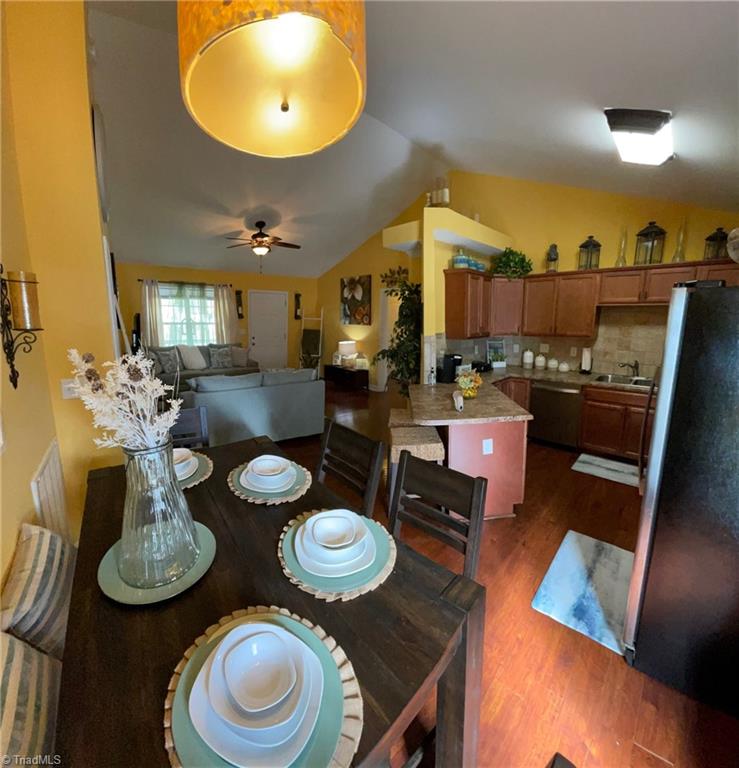 224 Mize Road Lexington, NC 27295 - Photo 3 of 25 Kitchen