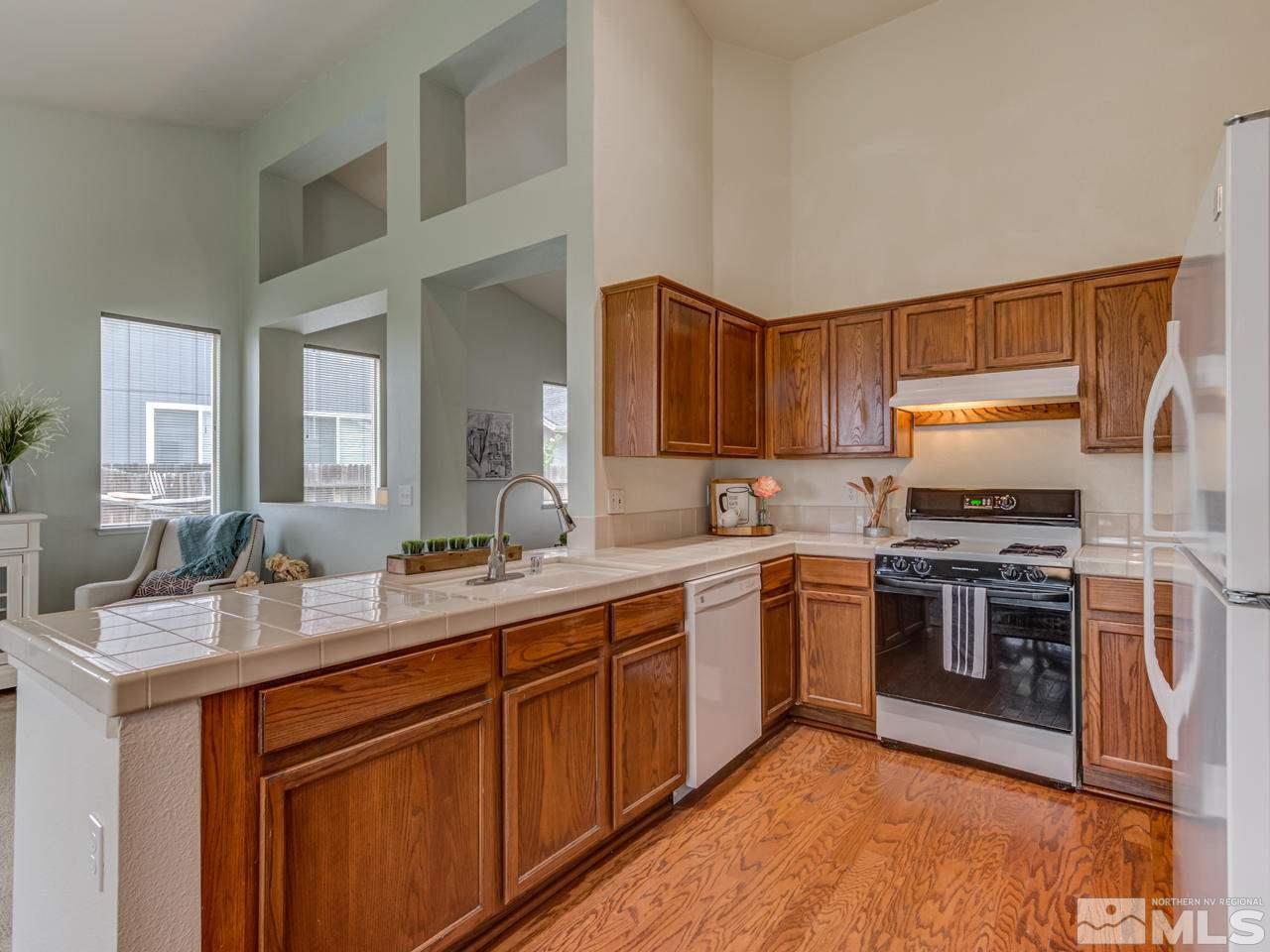 9551 Crystalline Drive Reno, NV 89506 - Photo 11 of 25 Photo 11