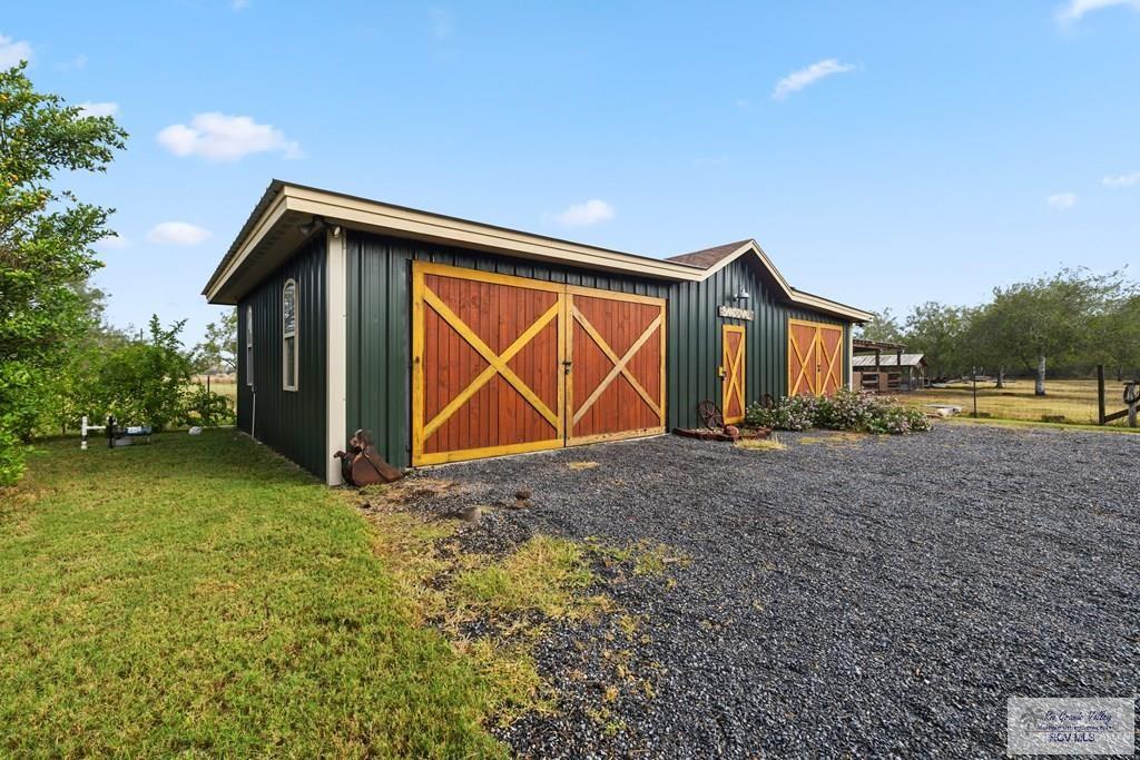 21209 Briggs Coleman Road Harlingen, TX 78550 - Photo 2 of 15
