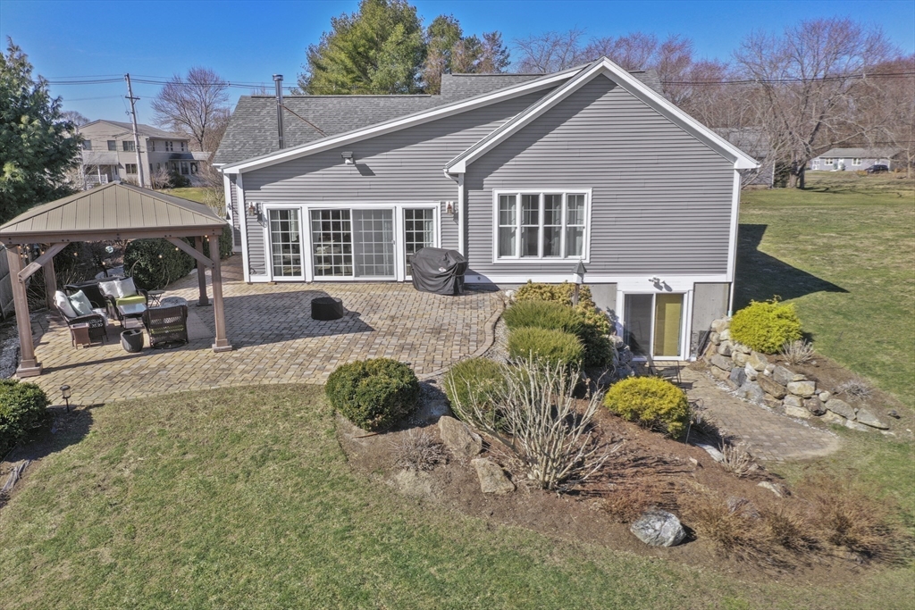77 Town Farm Road Ipswich, MA 01938 - Photo 4 of 39 Gallery Image 4