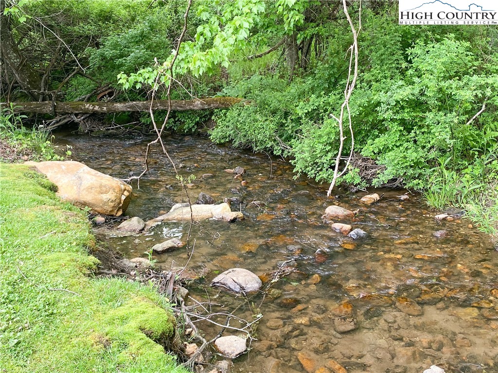 341 Collins Road Sparta, NC 28675 - Photo 35 of 37 Gallery Image 35