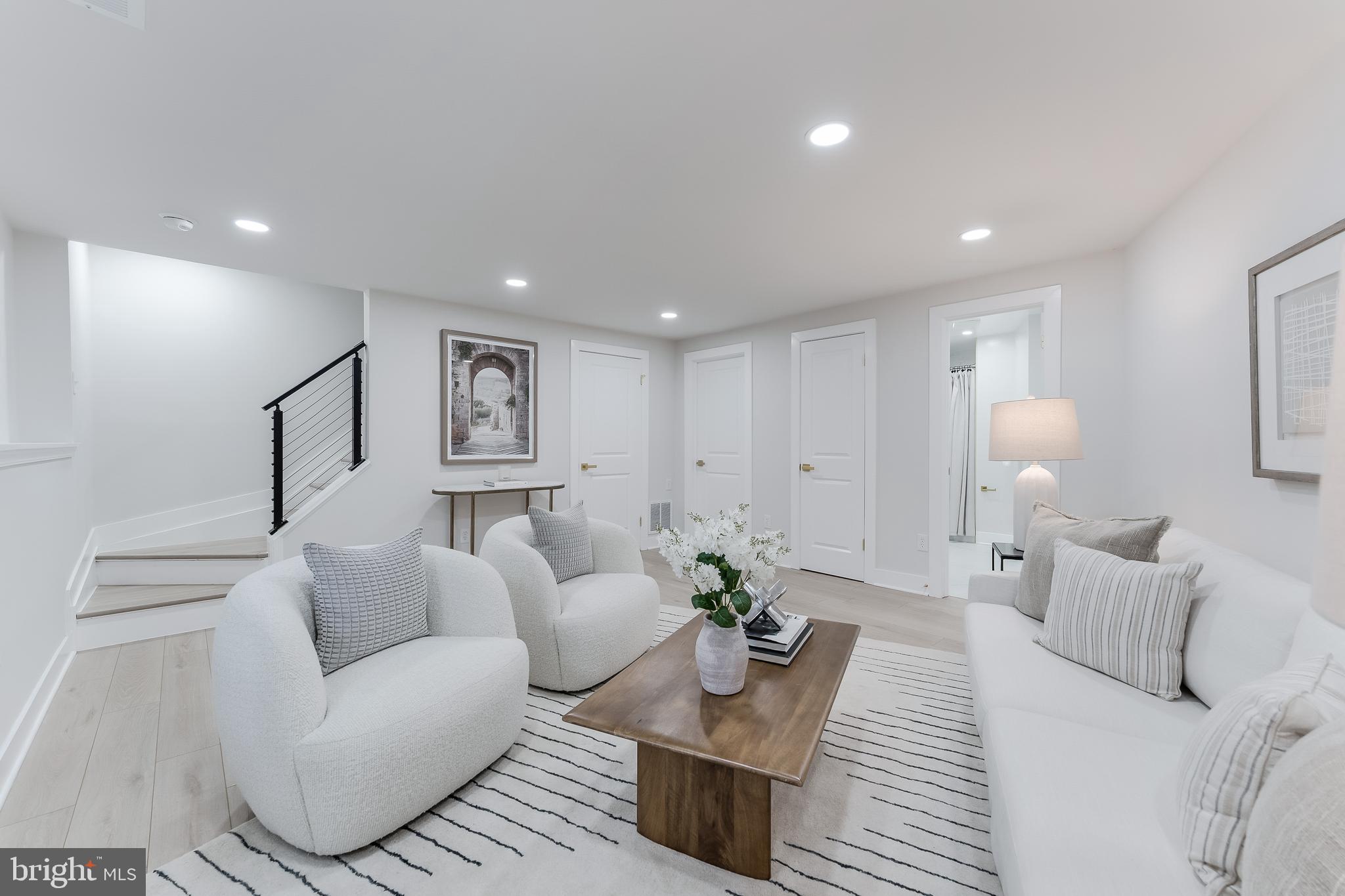11213 Silentwood Lane Reston, VA 20191 - Photo 24 of 33