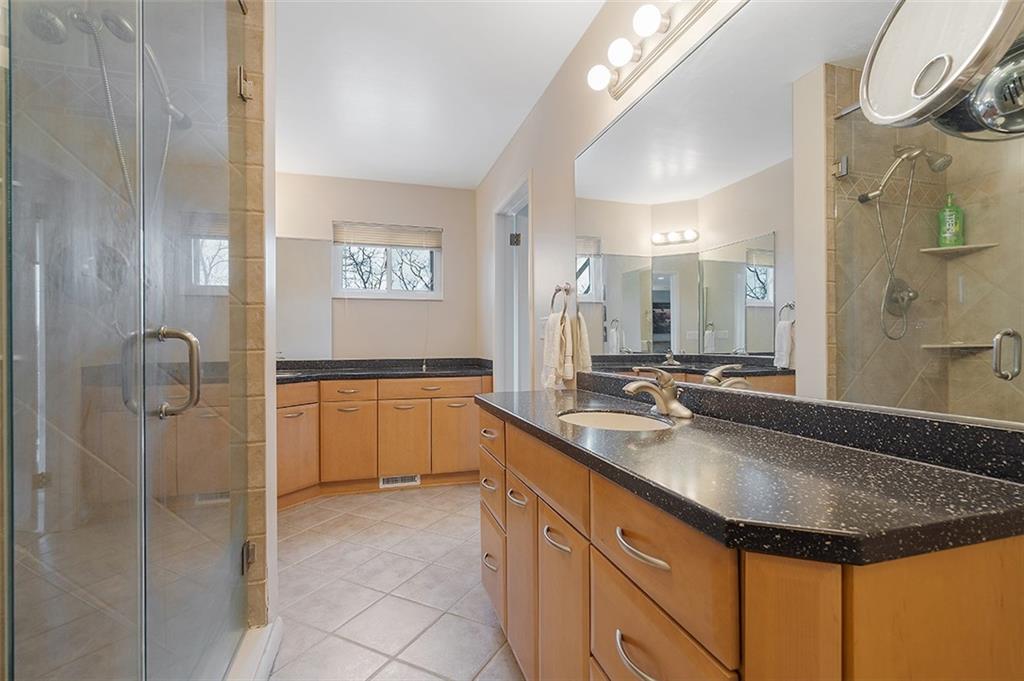 44 Churchill Road Pittsburgh, PA 15235 - Photo 14 of 24 Gallery Image 14