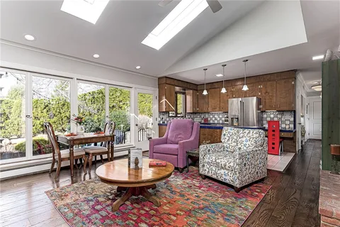 $699,000 | 12 Coldbrook Court, Cranston, RI 02920