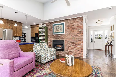 $699,000 | 12 Coldbrook Court, Cranston, RI 02920