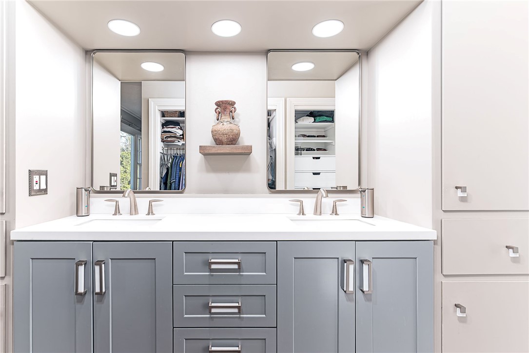 12 Coldbrook Court Cranston, RI 02920 - Photo 20 of 45