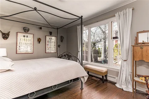 $699,000 | 12 Coldbrook Court, Cranston, RI 02920