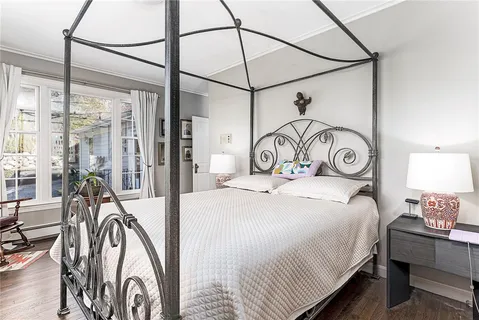 $699,000 | 12 Coldbrook Court, Cranston, RI 02920