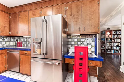 $699,000 | 12 Coldbrook Court, Cranston, RI 02920